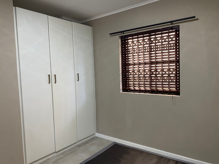 To Let 2 Bedroom Property for Rent in Rondebosch Western Cape
